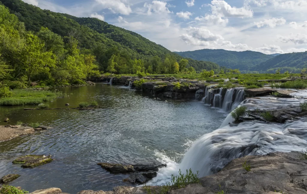 Sandstone-Falls-New-River-Gorge-National-West