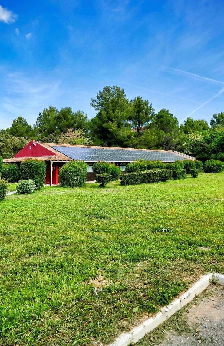 commercial solar installation companies